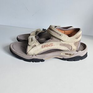 Teva Womens Sandals Tan Double Hook & Loop Closure Sz 6